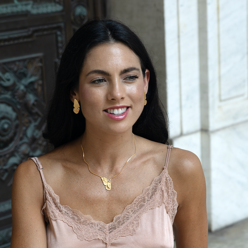 Mini mariposa gold necklace