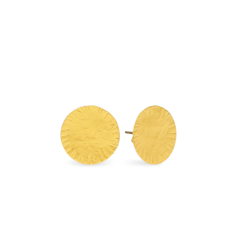 hammered gold circle stud earrings