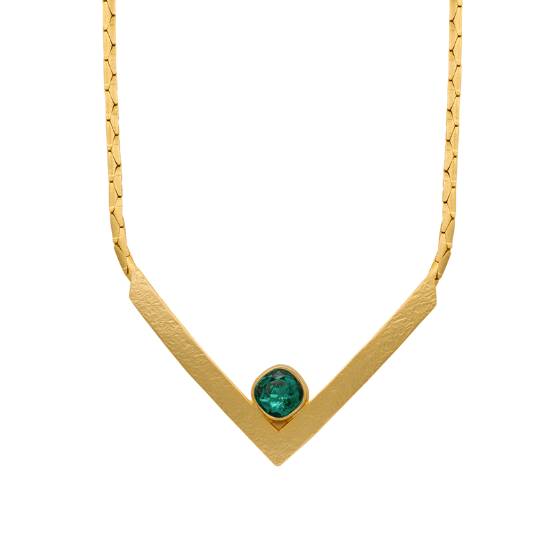 Gold V necklace with Emerald