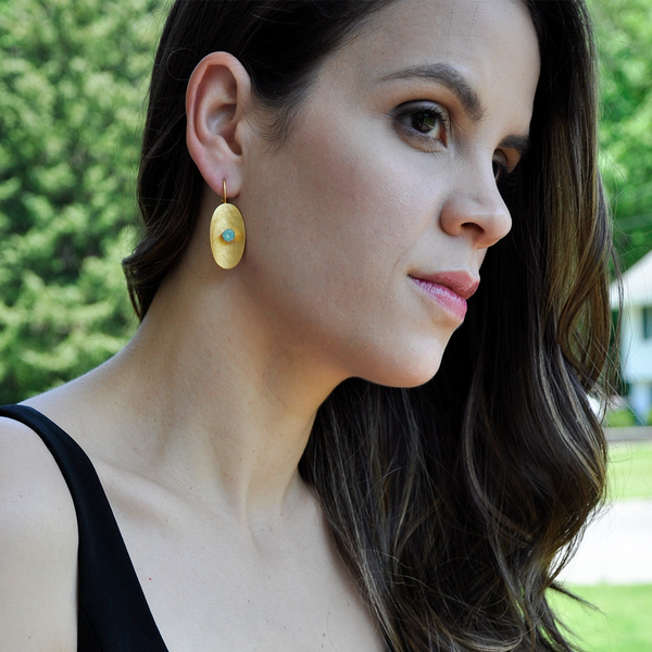 oval shape hammered gold earrings with  aurora crystal