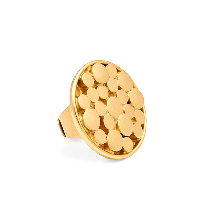 Round shape gold statement ring