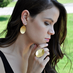 hammered gold curved oval drop earrings