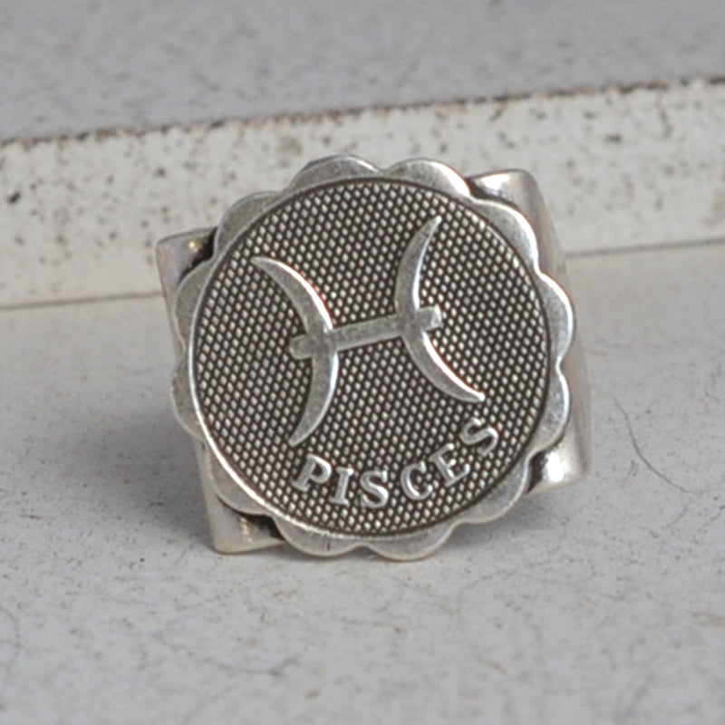 Silver pisces ring